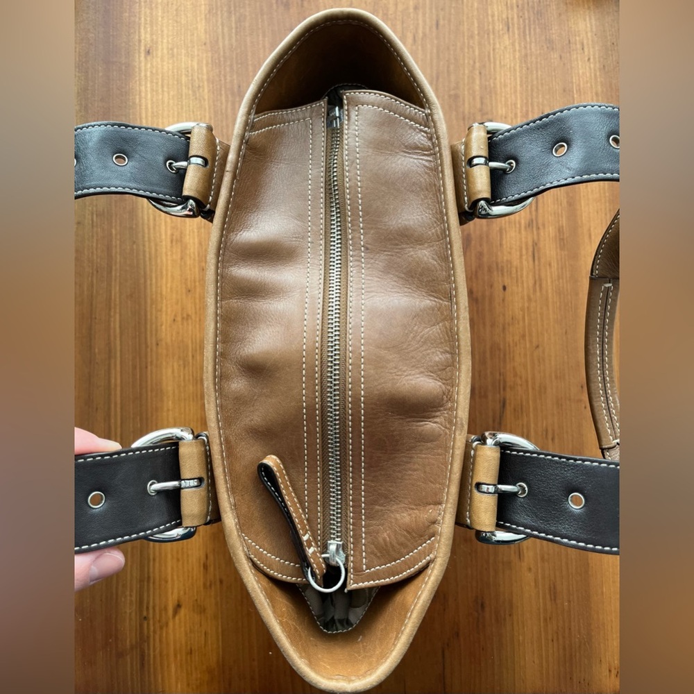 Vintage Coach 9544 Soho Leather Tote - Picture 4 of 11
